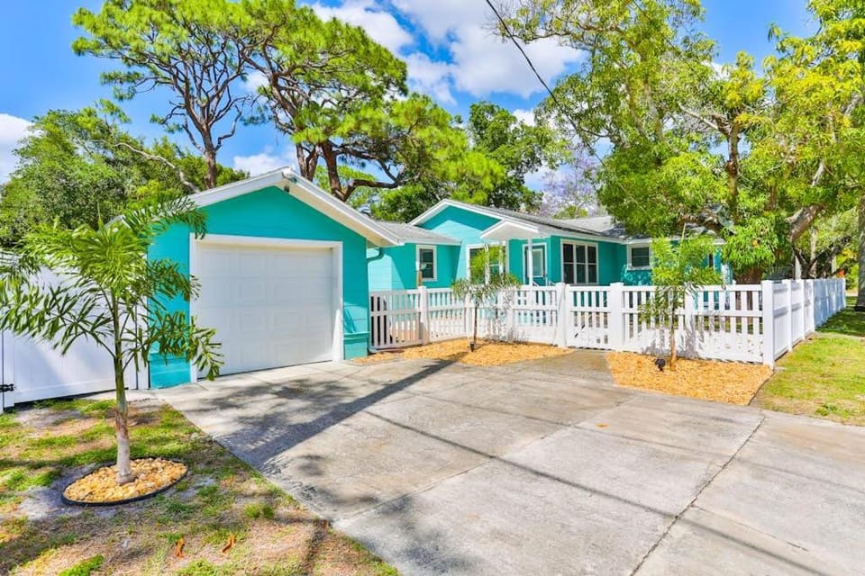 Bradenton Anchor House House in Bradenton