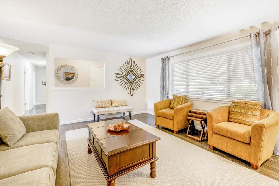 Kenwood Retreat House in Kenwood