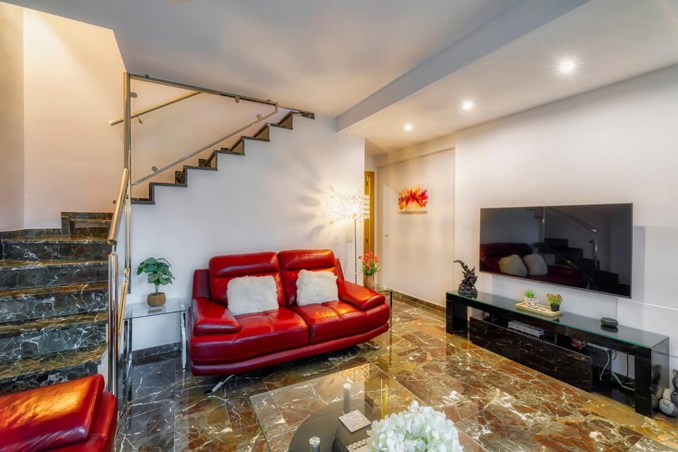TV and multimedia, Living room, Seating area