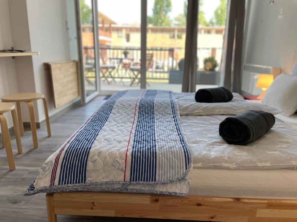 Bed, Bedroom