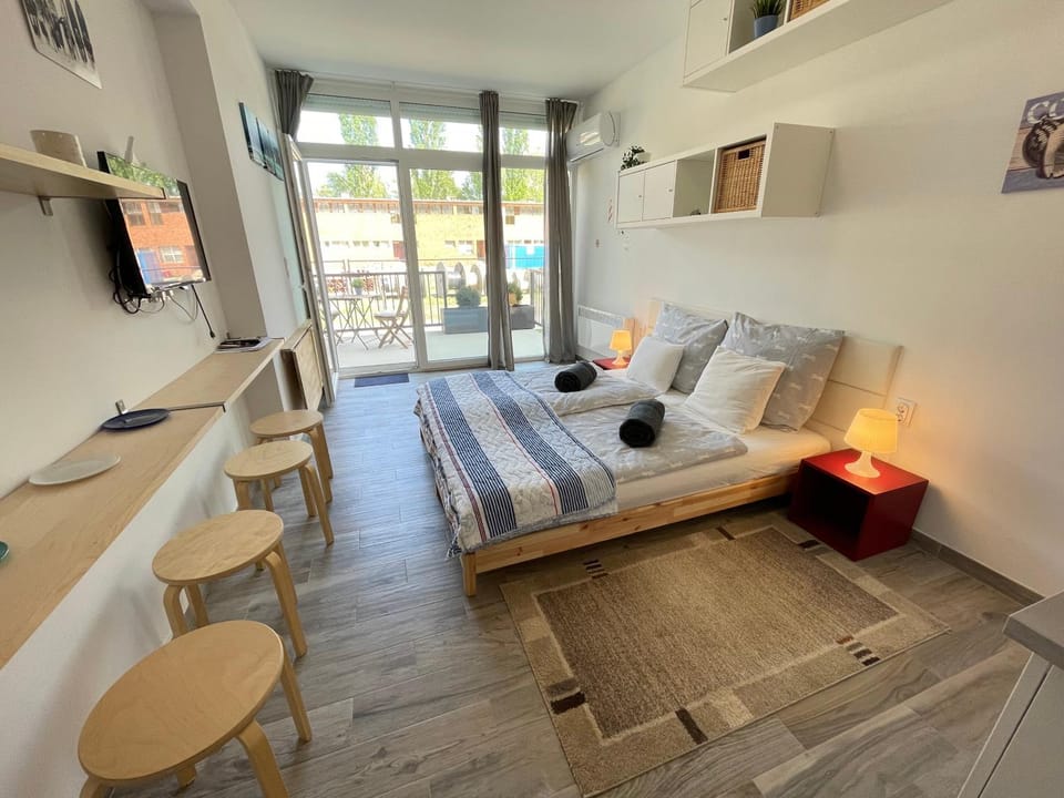 Living room, Photo of the whole room