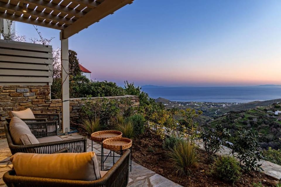 Natural landscape, Balcony/Terrace, Sea view