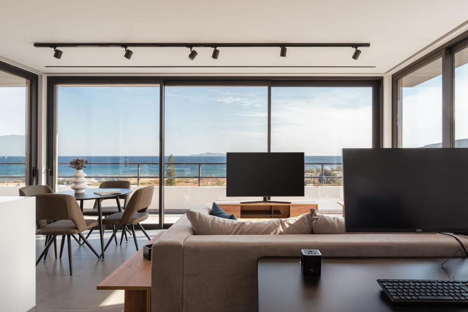 Living room, Sea view