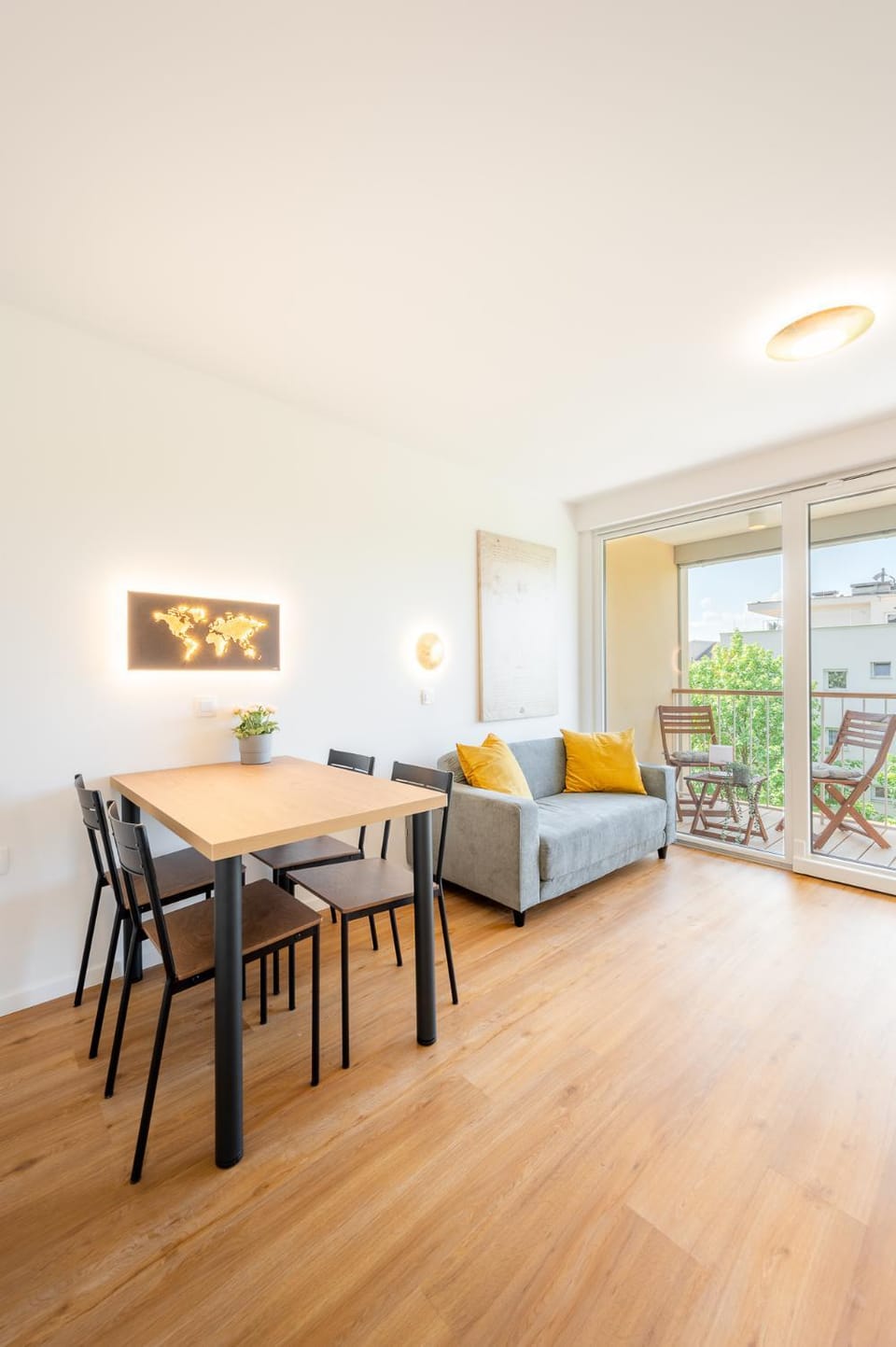 Living room, Seating area, Dining area
