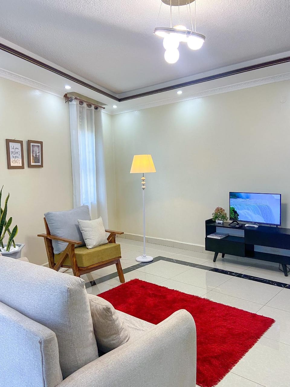 Communal lounge/ TV room, TV and multimedia, Living room, Seating area, Evening entertainment
