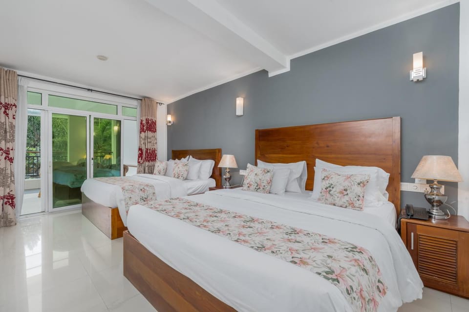 Bed, View (from property/room), Balcony/Terrace, Bedroom