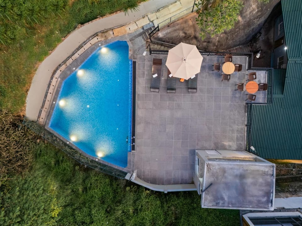Pool view, Swimming pool