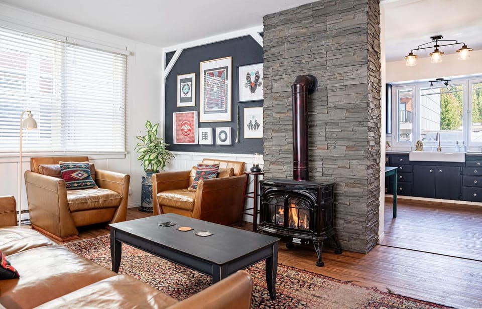 The Downtown Hive by Revelstoke Vacations House in Revelstoke