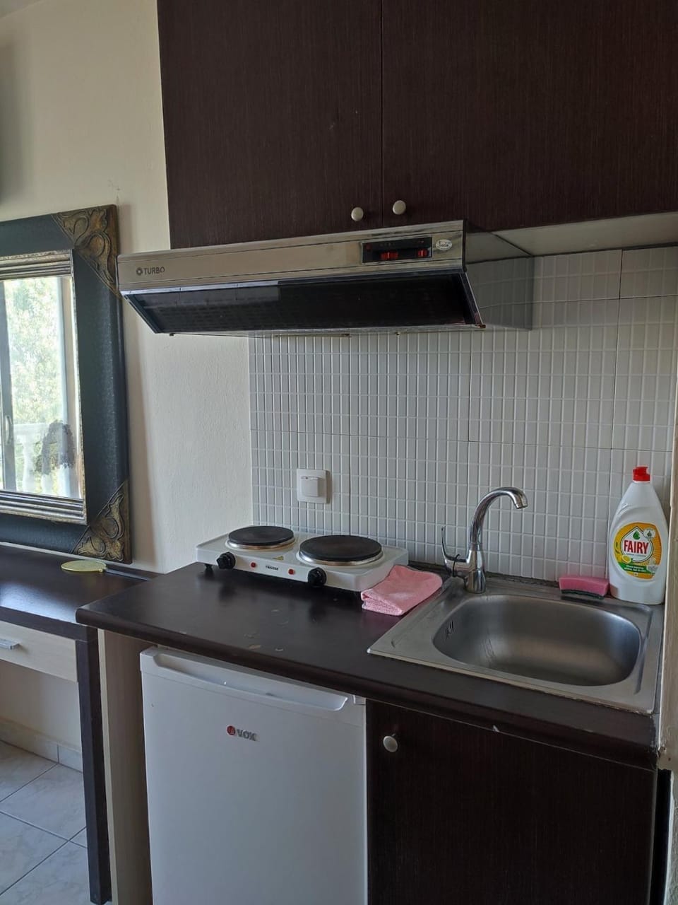 Kitchen or kitchenette