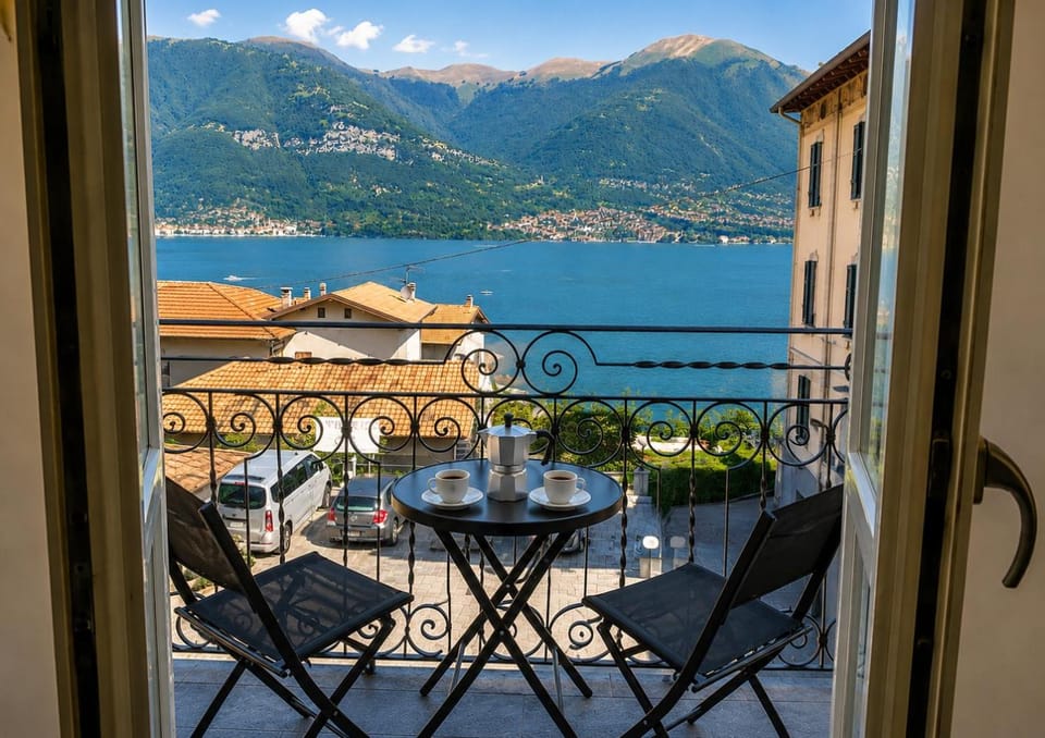 Day, Natural landscape, Summer, Balcony/Terrace, Lake view, Mountain view, Street view, Seasons, furniture