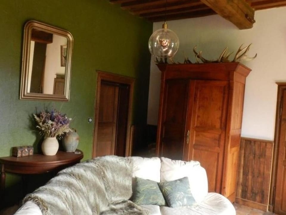 Gîte à la ferme avec piscine, animaux admis en Sologne Bourbonnaise - FR-1-489-368 House in Auvergne-Rhône-Alpes