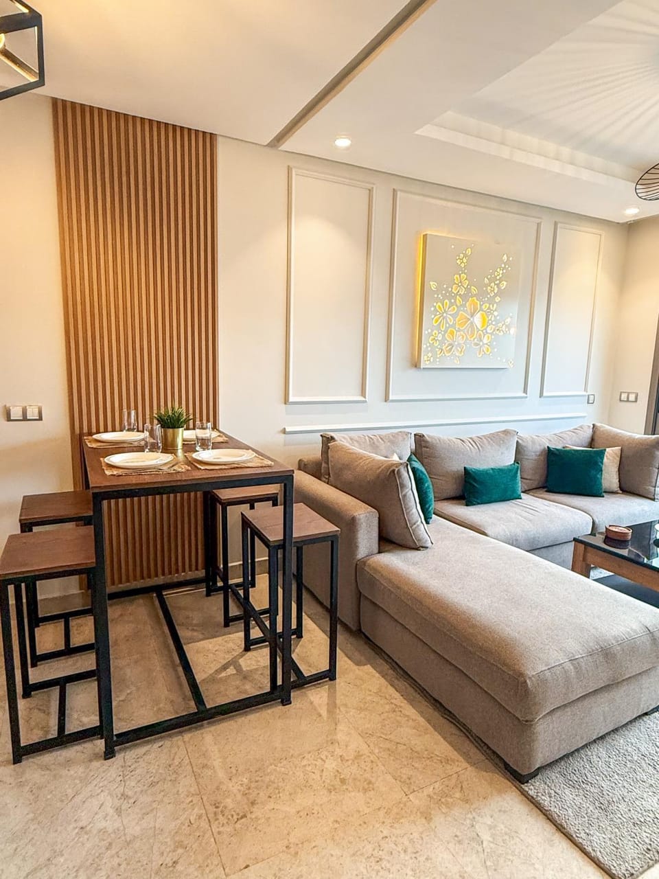 Living room, Dining area