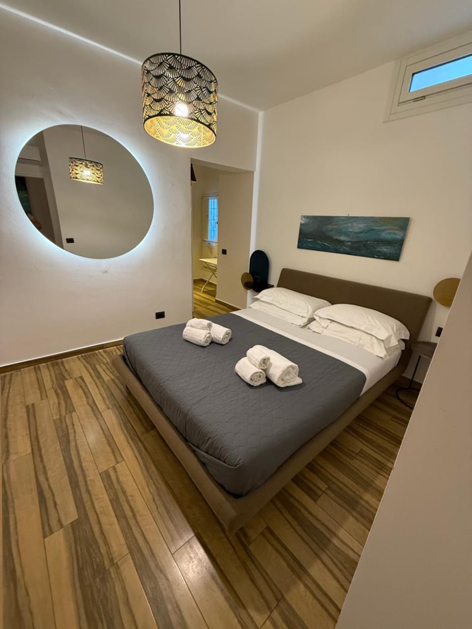 Bed, Photo of the whole room, Bedroom, towels, air conditioner