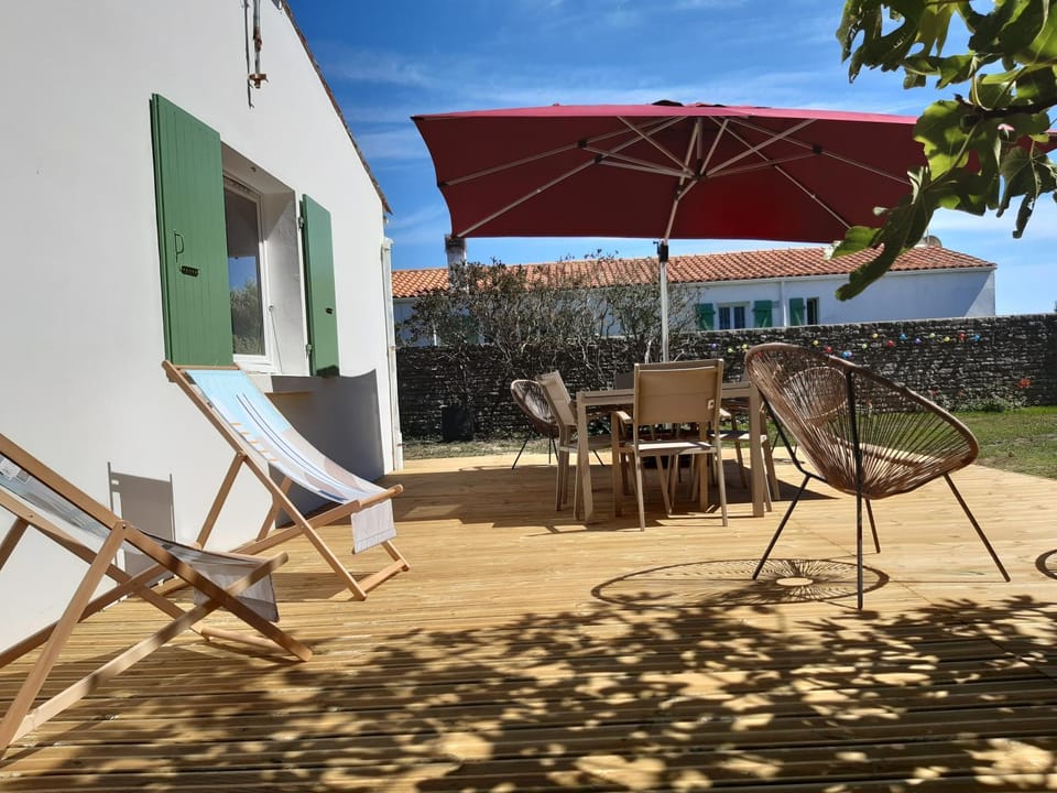 Charmante maison de plain pied avec 700m2 de jardin cloturé House in Nouvelle-Aquitaine