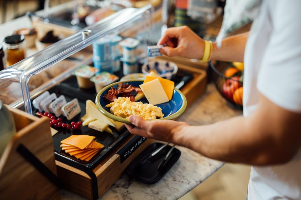 Food and drinks, Breakfast, Continental breakfast