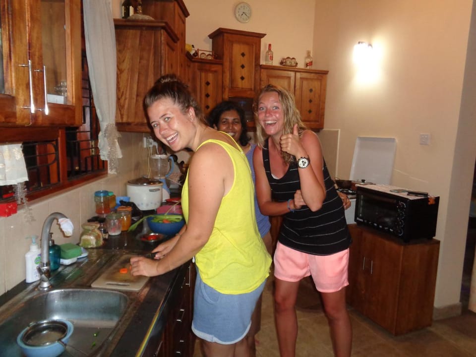 Kitchen or kitchenette, Communal kitchen