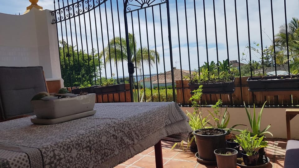 Balcony/Terrace, Garden view