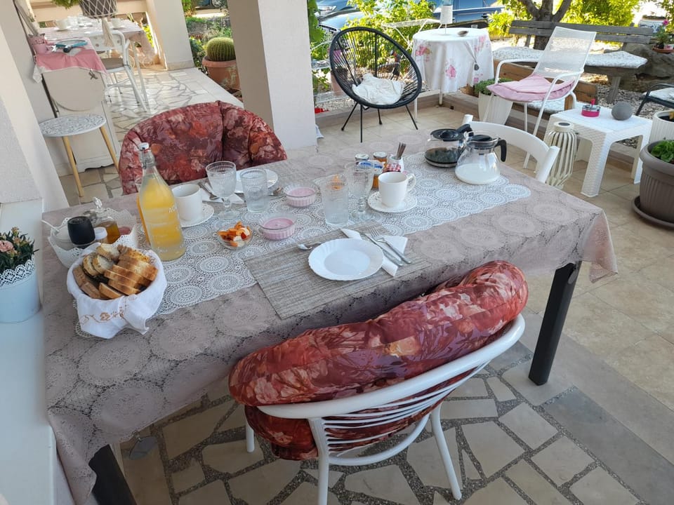 Rooms Margarita Bed and Breakfast in Zadar