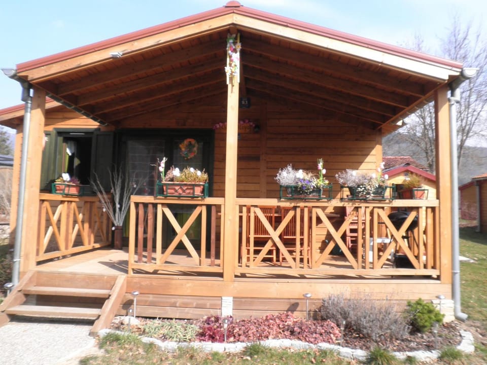 Patio, Facade/entrance