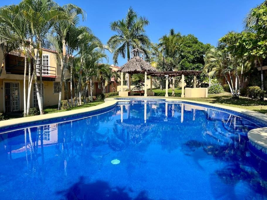 Casa Recién Remodelada Con Alberca a8 min de playa House in Ixtapa Zihuatanejo