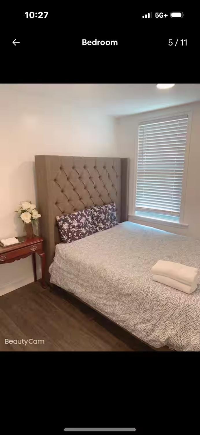 Sweet and beautiful bedroom Bed and Breakfast in Baltimore