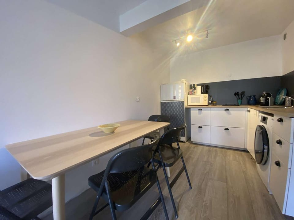 Sainte-Maxime, Apt 2 pièces avec piscine, terrasse, parking privé, proche plage et commerces - FR-1-226-487 Apartment in Sainte-Maxime