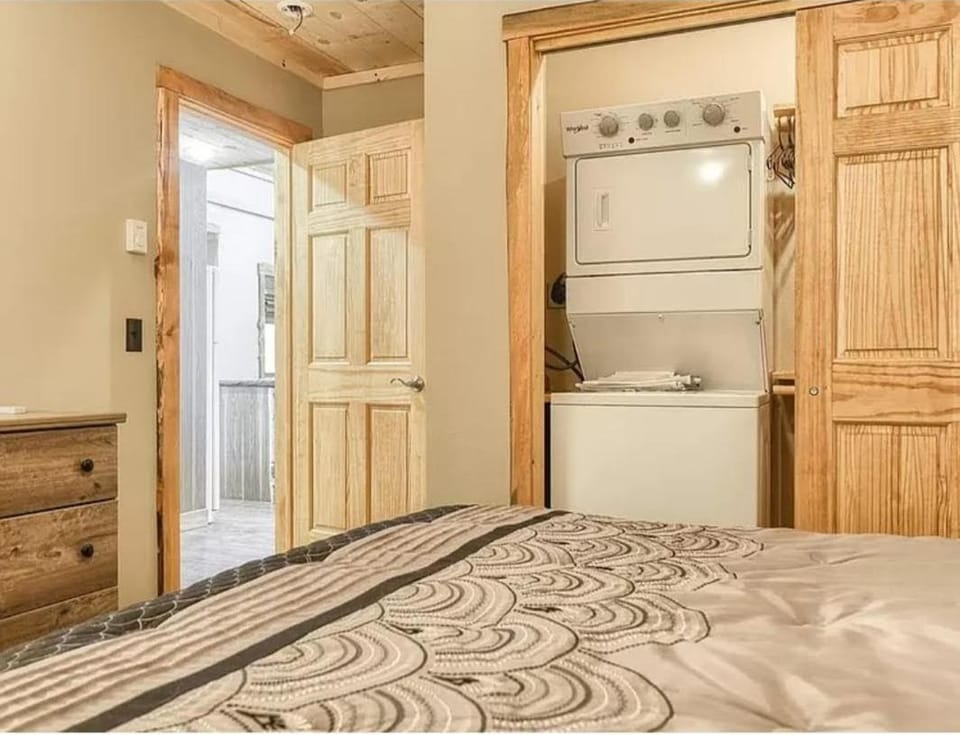 Gold Nugget Lodge Near Deadwood on 5 Wooded Acres! House in North Lawrence