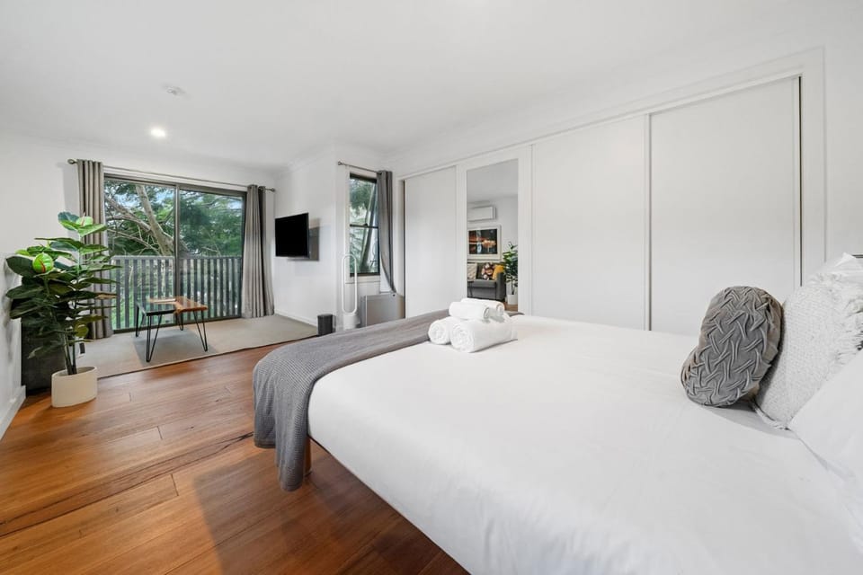Beach Days & Bondi Ways Getaway on Watson House in Sydney