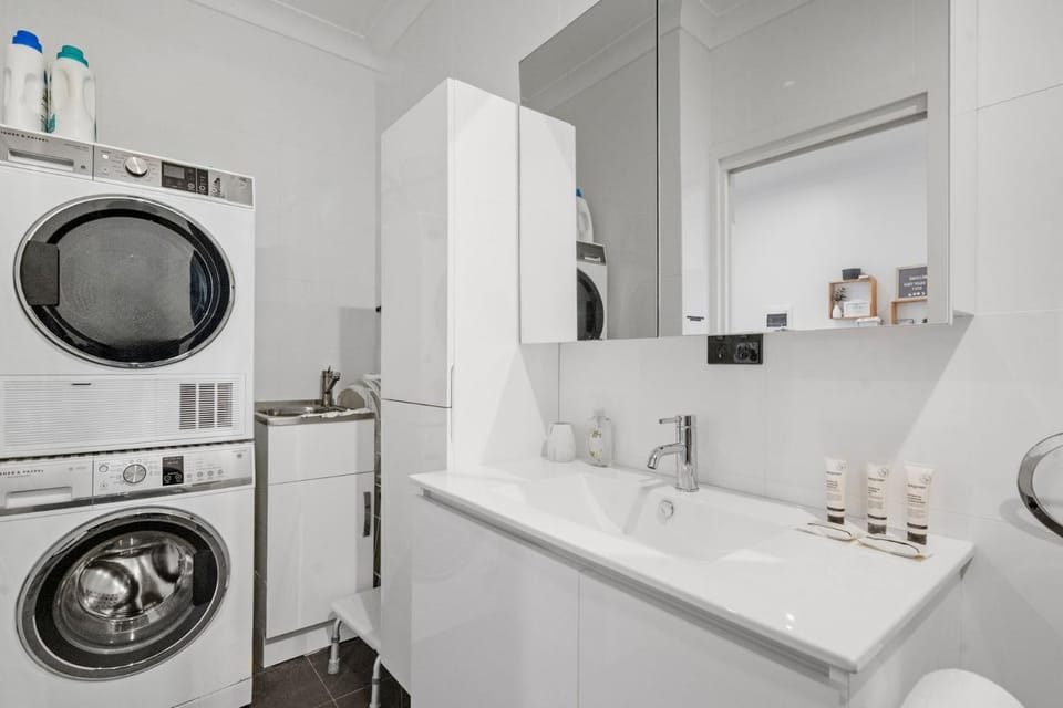 Beach Days & Bondi Ways Getaway on Watson House in Sydney