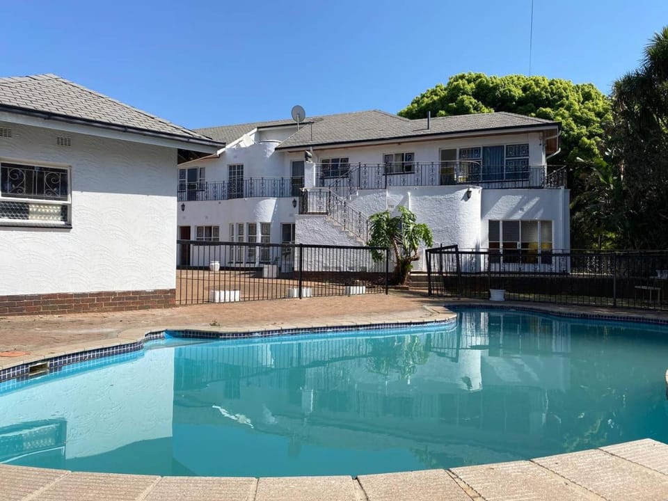 Chic Guest House & Solar system free from load shedding Bed and Breakfast in Gauteng