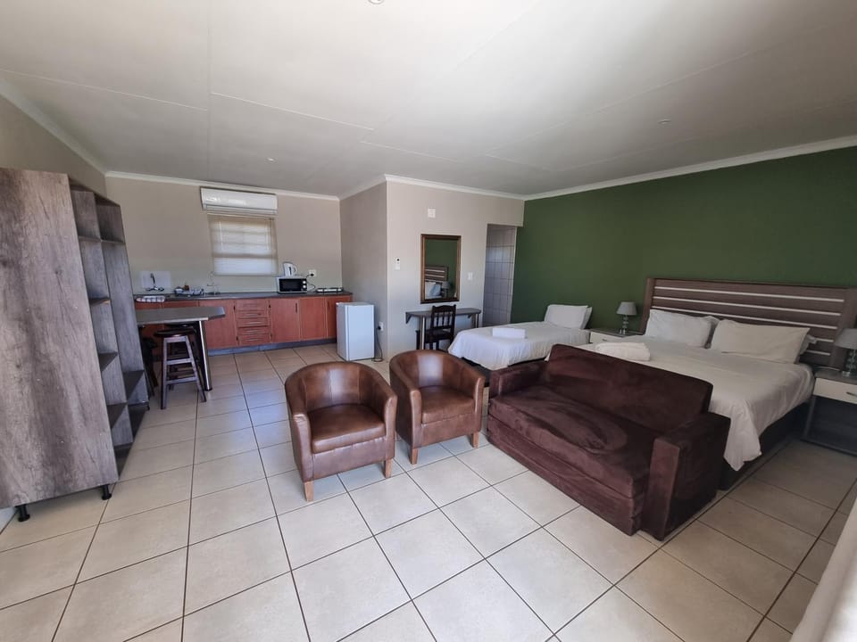 Seating area, Bedroom