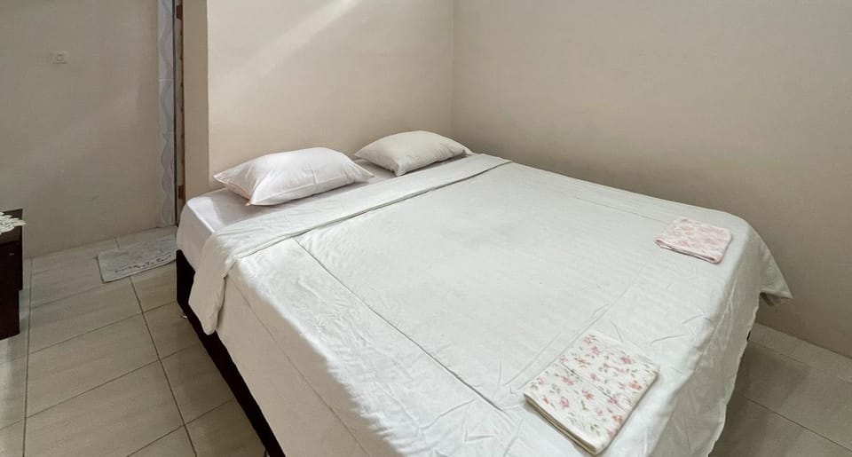 Valencia Homestay Redpartner Hotel in Indonesia