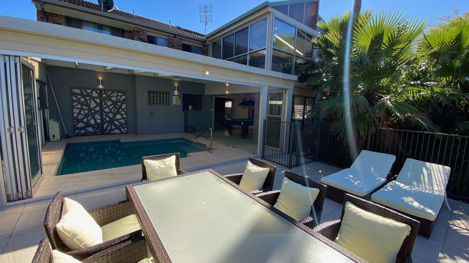 Patio, Swimming pool