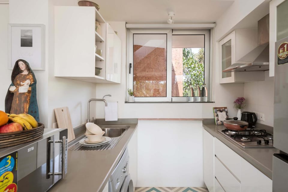 Kitchen or kitchenette