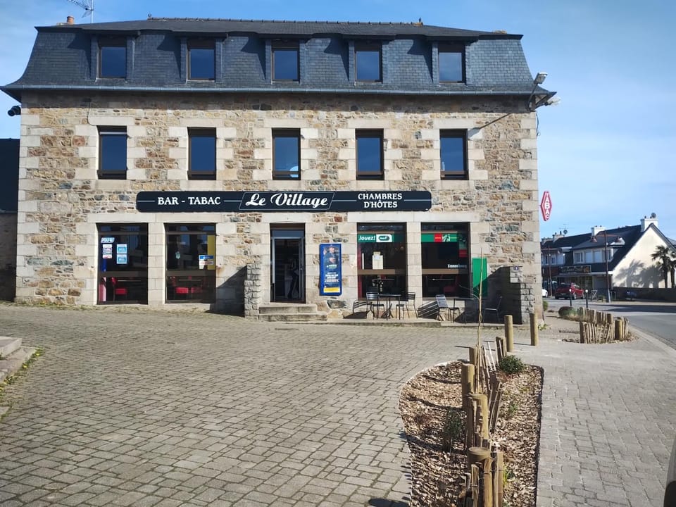 Property building, Day