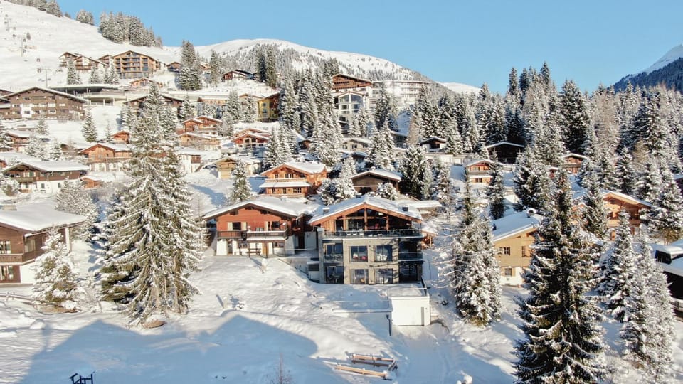 Property building, Winter