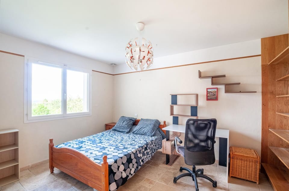 Bed, Bedroom