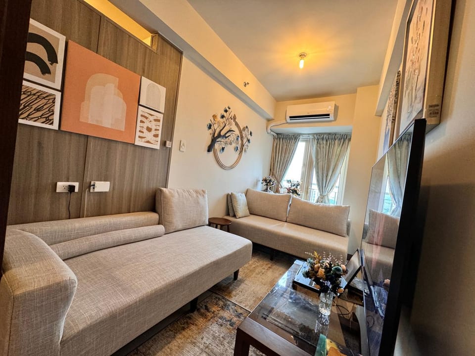 Living room, air conditioner