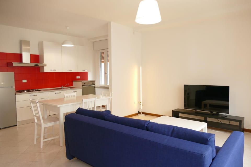 Kitchen or kitchenette, kitchen