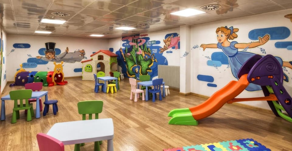 Kids's club