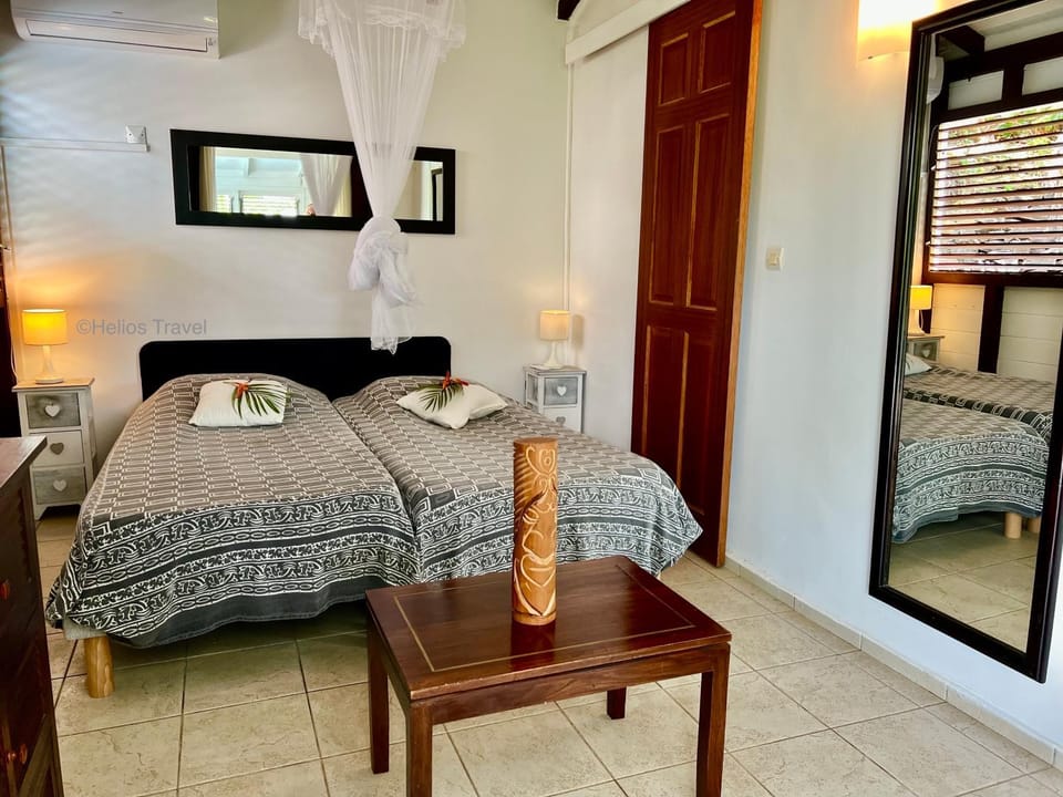 Bed, Bedroom, air conditioner
