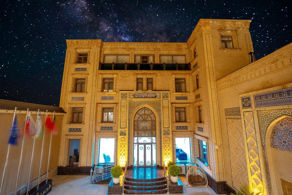 Property building, Facade/entrance