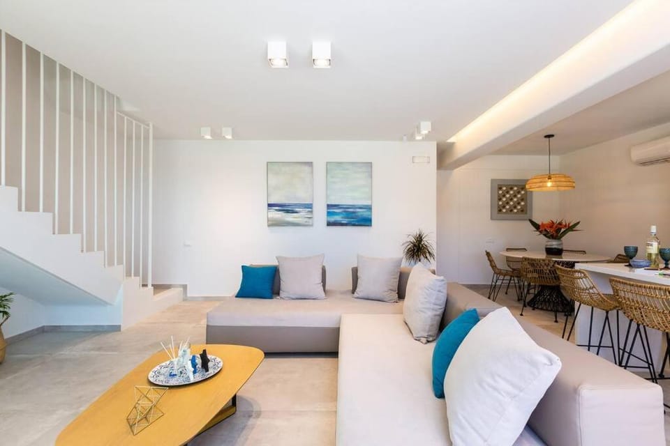 Villa Daphne-Naiades/ 2 bedrooms,luxury,beachfront House in Plakias