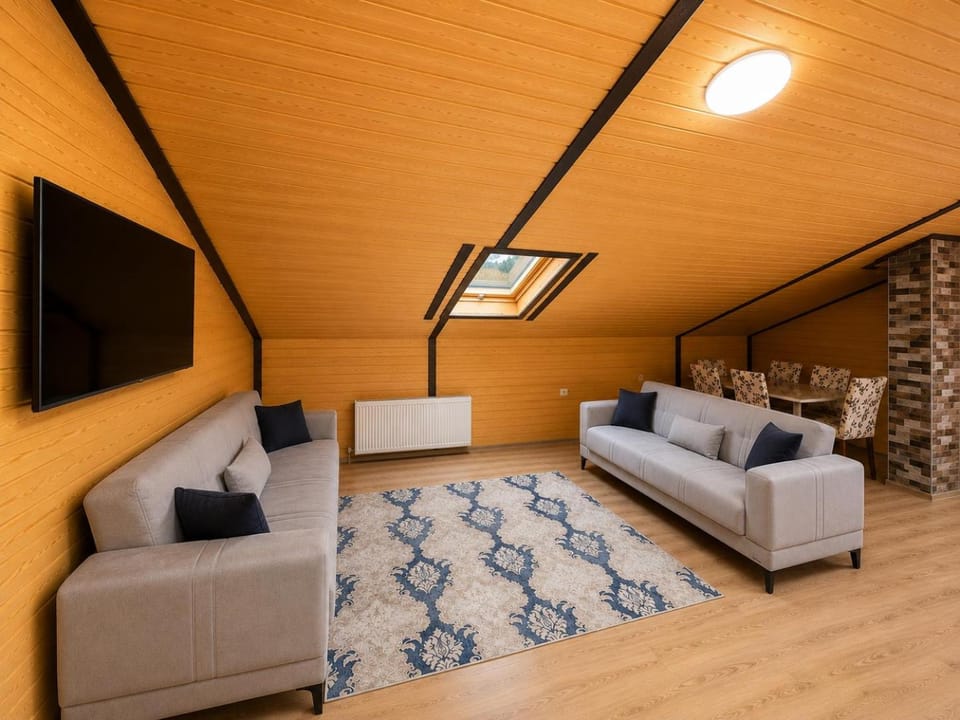 Communal lounge/ TV room, TV and multimedia, Living room, Seating area