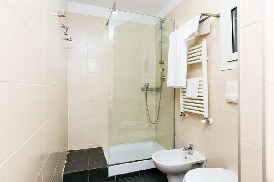 Shower, Toilet, Bathroom