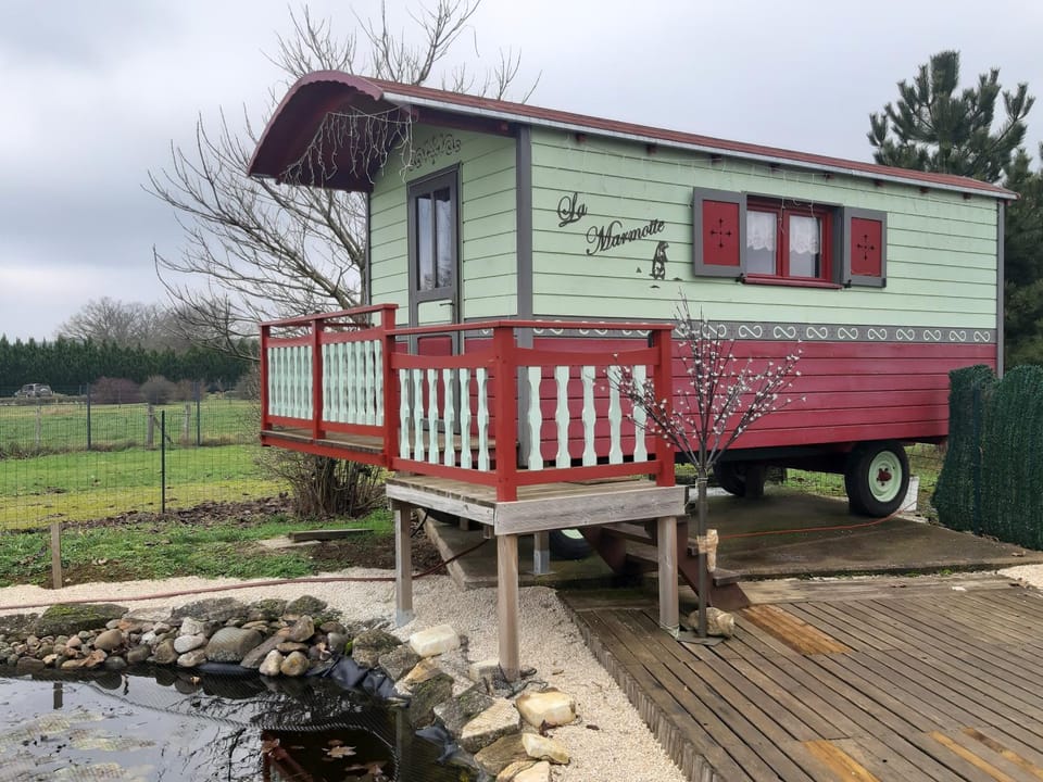 Roulotte La Marmotte Chalet in Grand Est