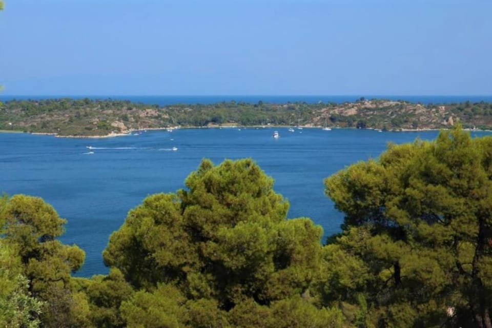 wood & stone dream view house B House in Halkidiki