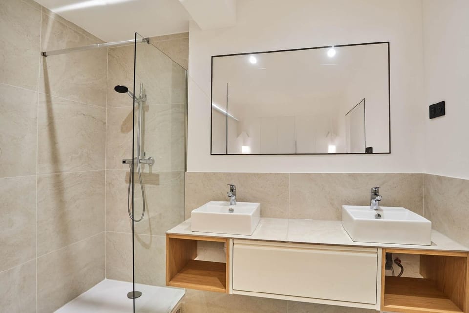 Apartment Saint Germain des Prés by Studio prestige Apartment in Paris