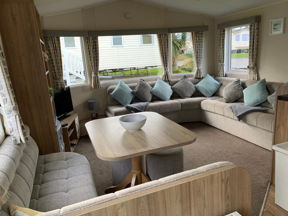 Newquay Bay Resort 63 Campground/ 
RV Resort in England