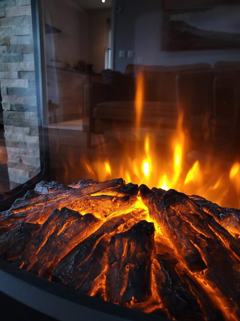 Seating area, fireplace
